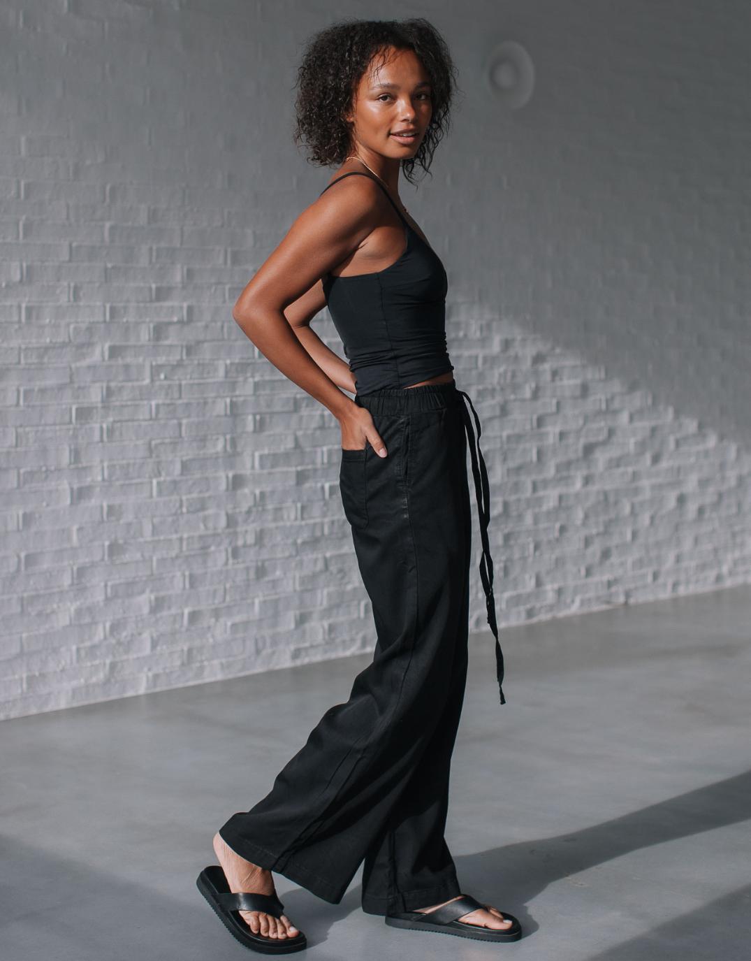 132-fashion-rae-drawstring-jean-black-womens-clothing