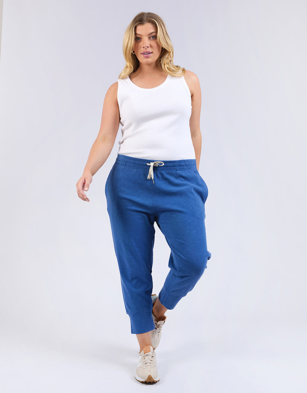 elm-brunch-pant-china-blue-womens-clothing