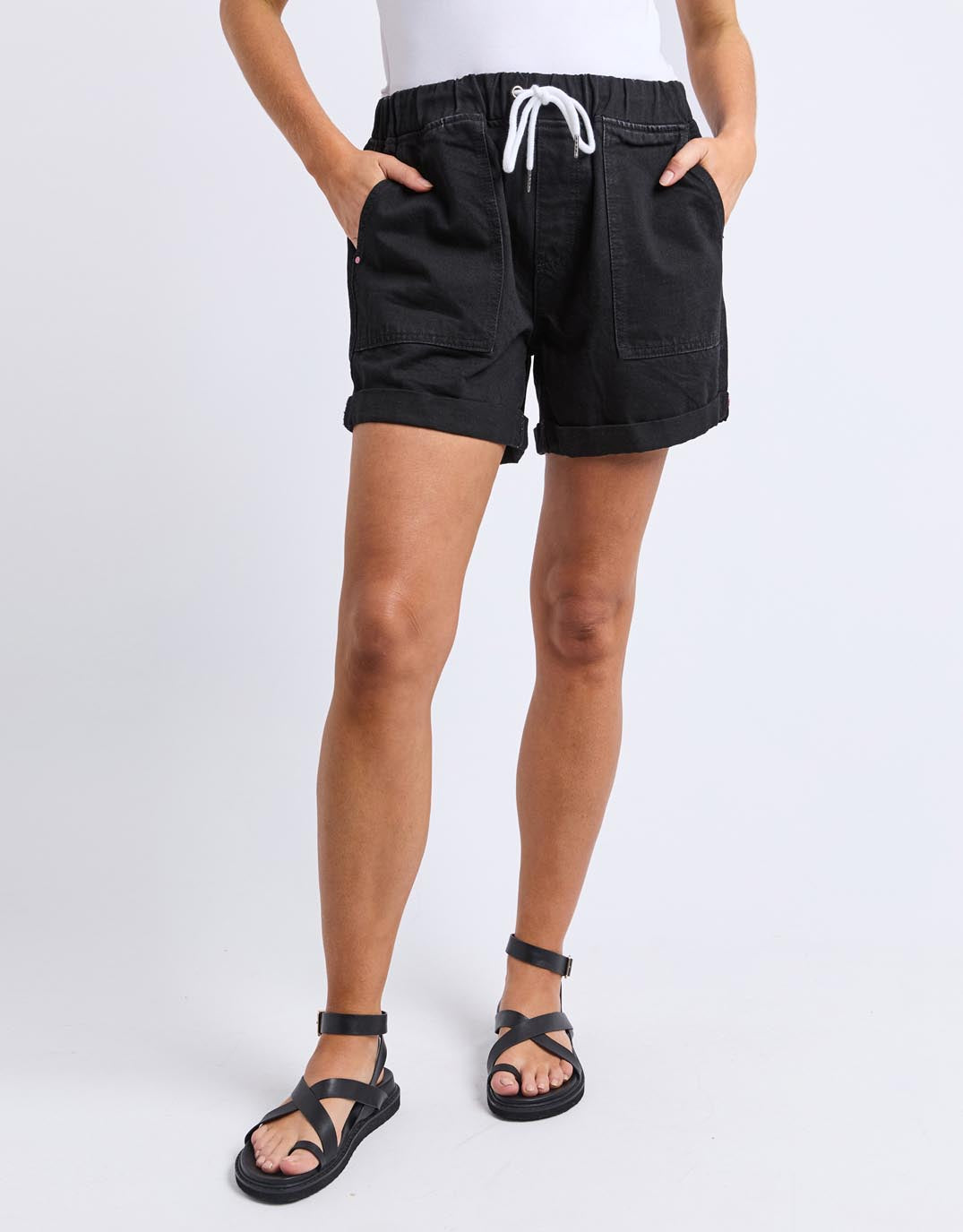 elm-emma-relaxed-short-black-womens-clothing