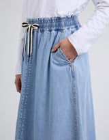 elm-greta-denim-skirt-light-blue-wash-womens-clothing