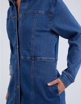 elm-gwen-long-sleeve-denim-dress-mid-blue-wash-womens-clothing