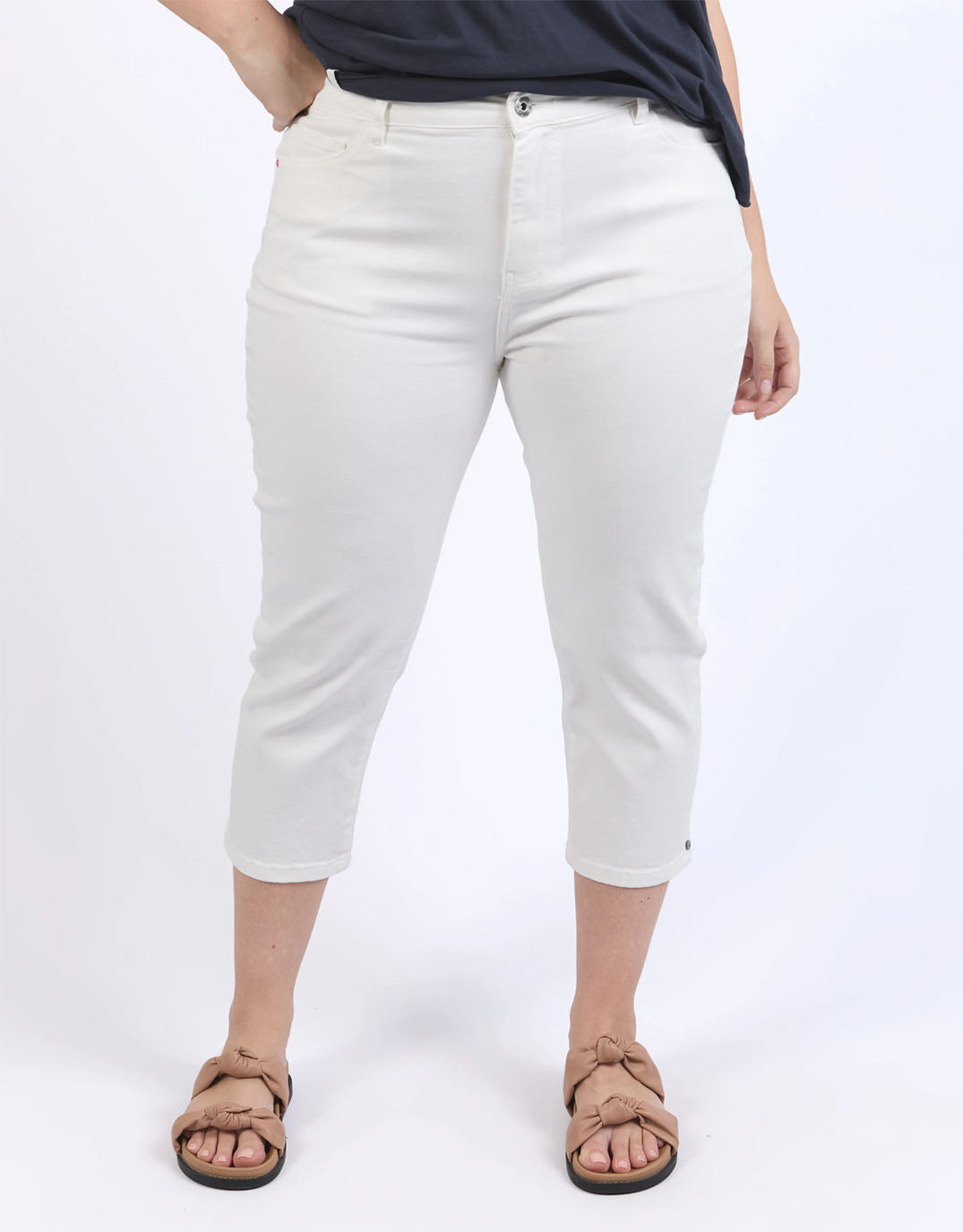 elm-mollie-capri-jean-white-womens-clothing