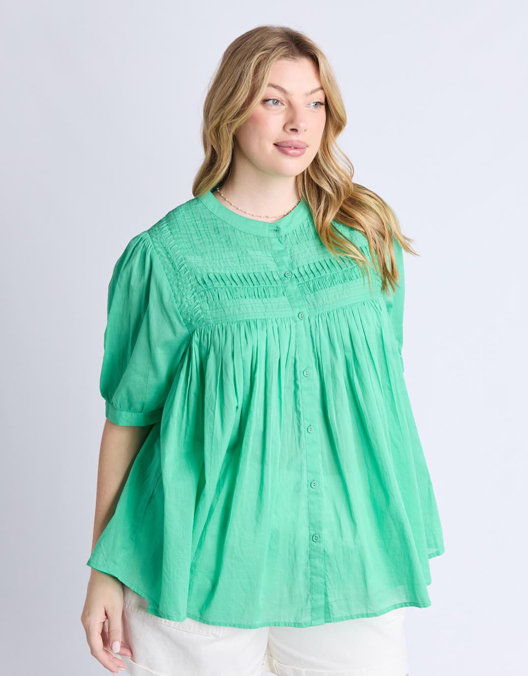 elm-monty-short-sleeve-shirt-gumdrop-green-womens-clothing