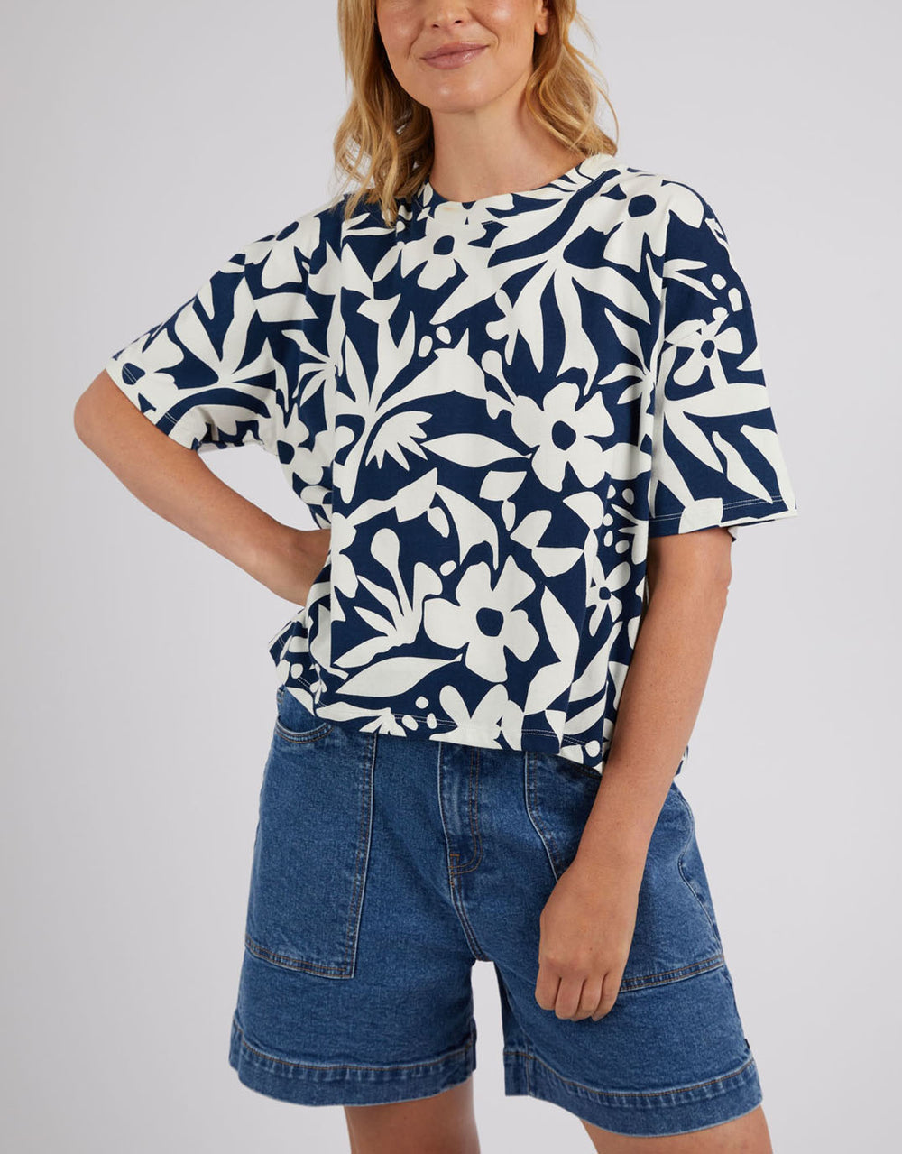 elm-stencil-floral-tee-naval-blue-floral-print-womens-clothing