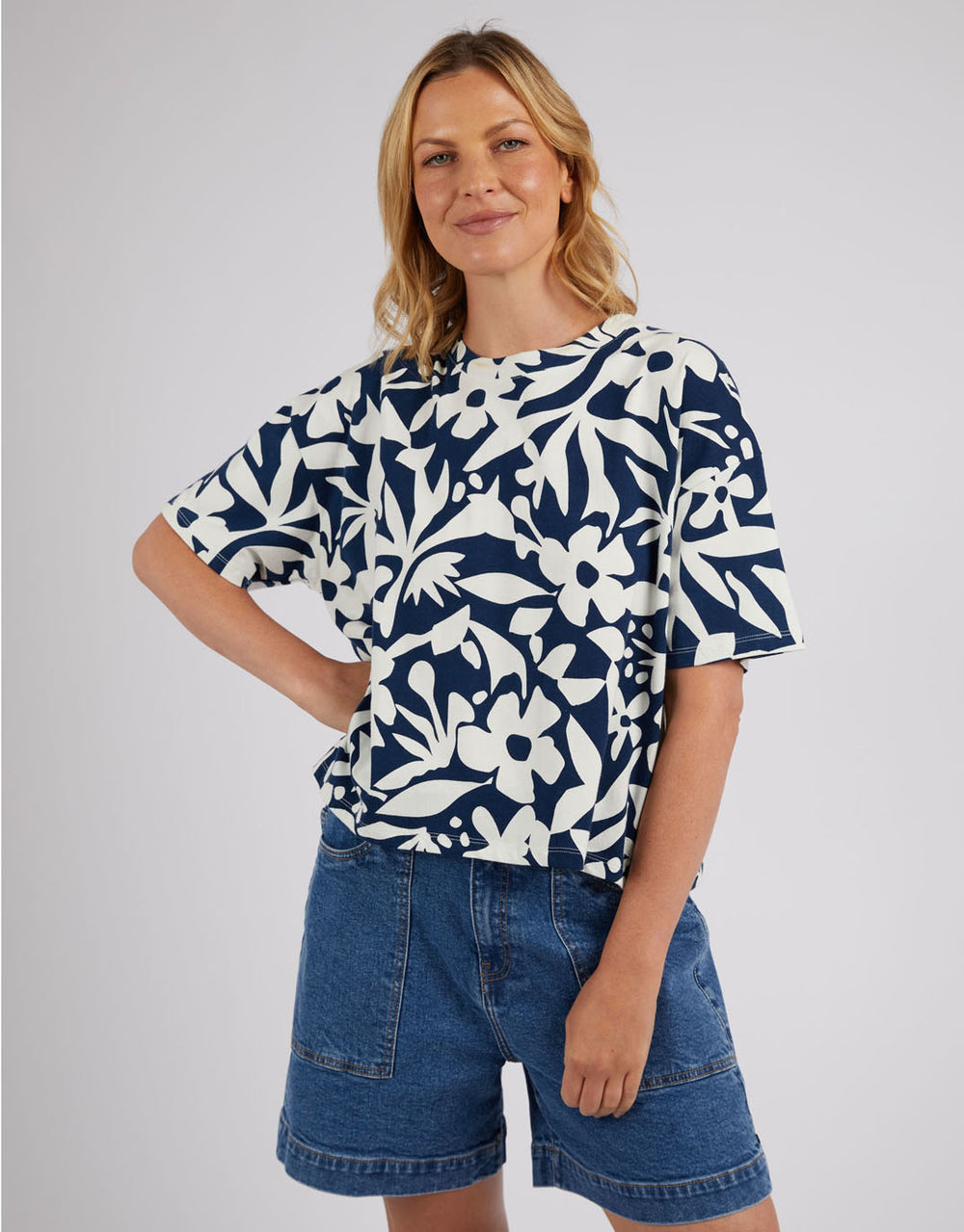 elm-stencil-floral-tee-naval-blue-floral-print-womens-clothing