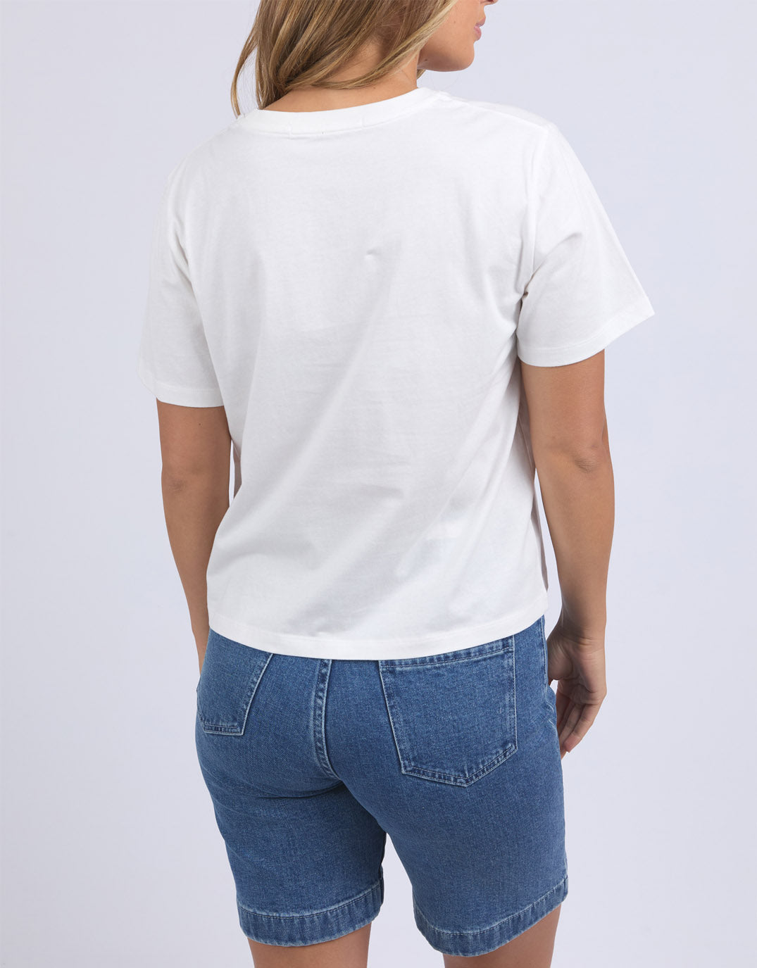 foxwood-biarittz-tee-vintage-white-womens-clothing