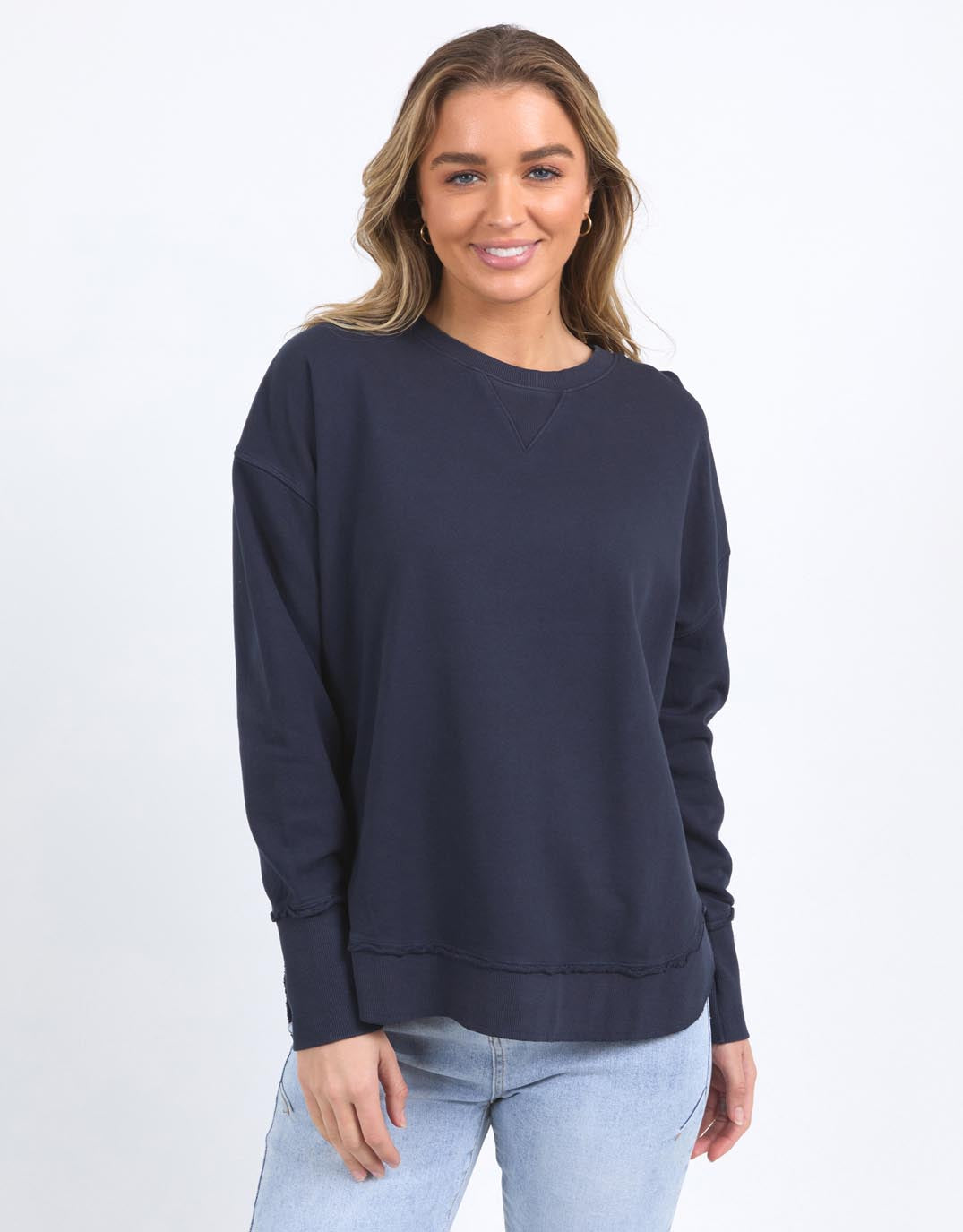 foxwood-delilah-crew-navy-womens-clothing
