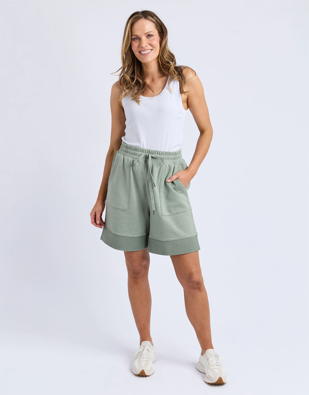 foxwood-huslter-short-green-womens-clothing