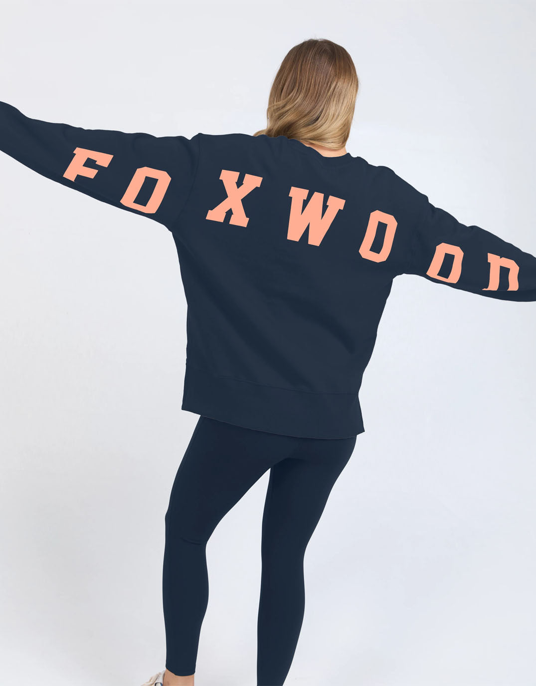 Interval Crew - Navy with Peach