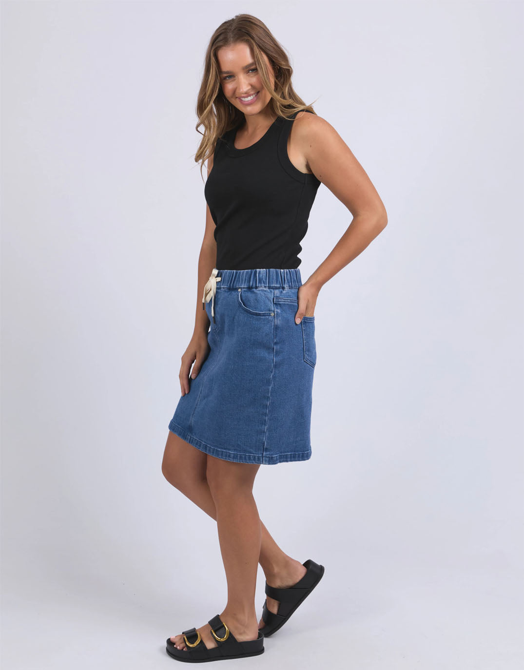 foxwood-iris-tank-black-womens-clothing