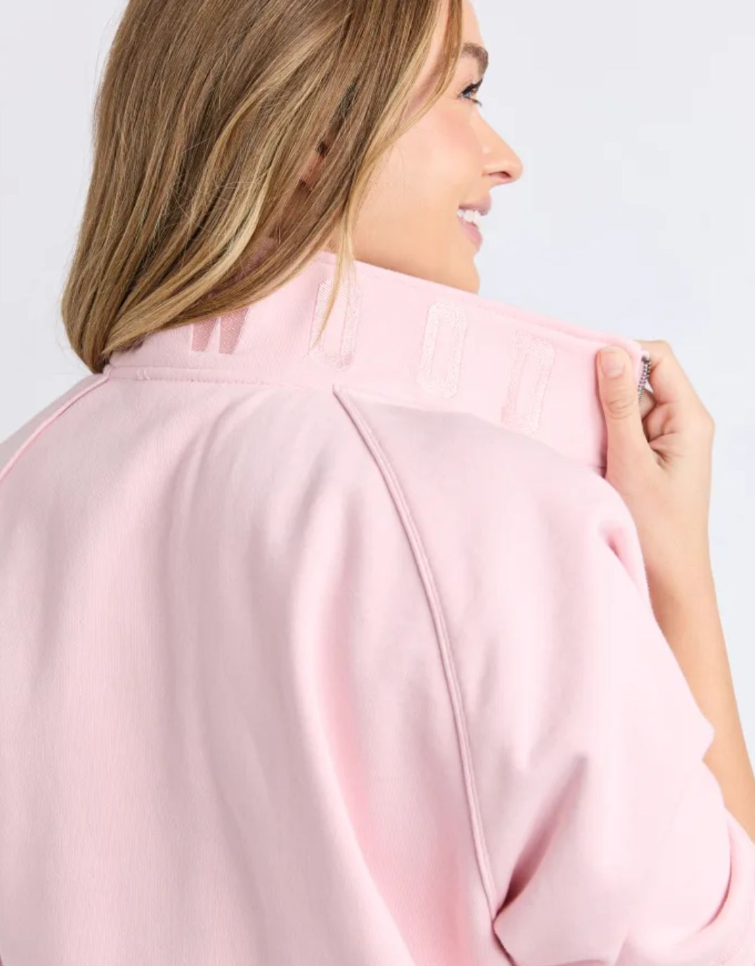 foxwood-piped-crew-solid-pale-pink-womens-clothing