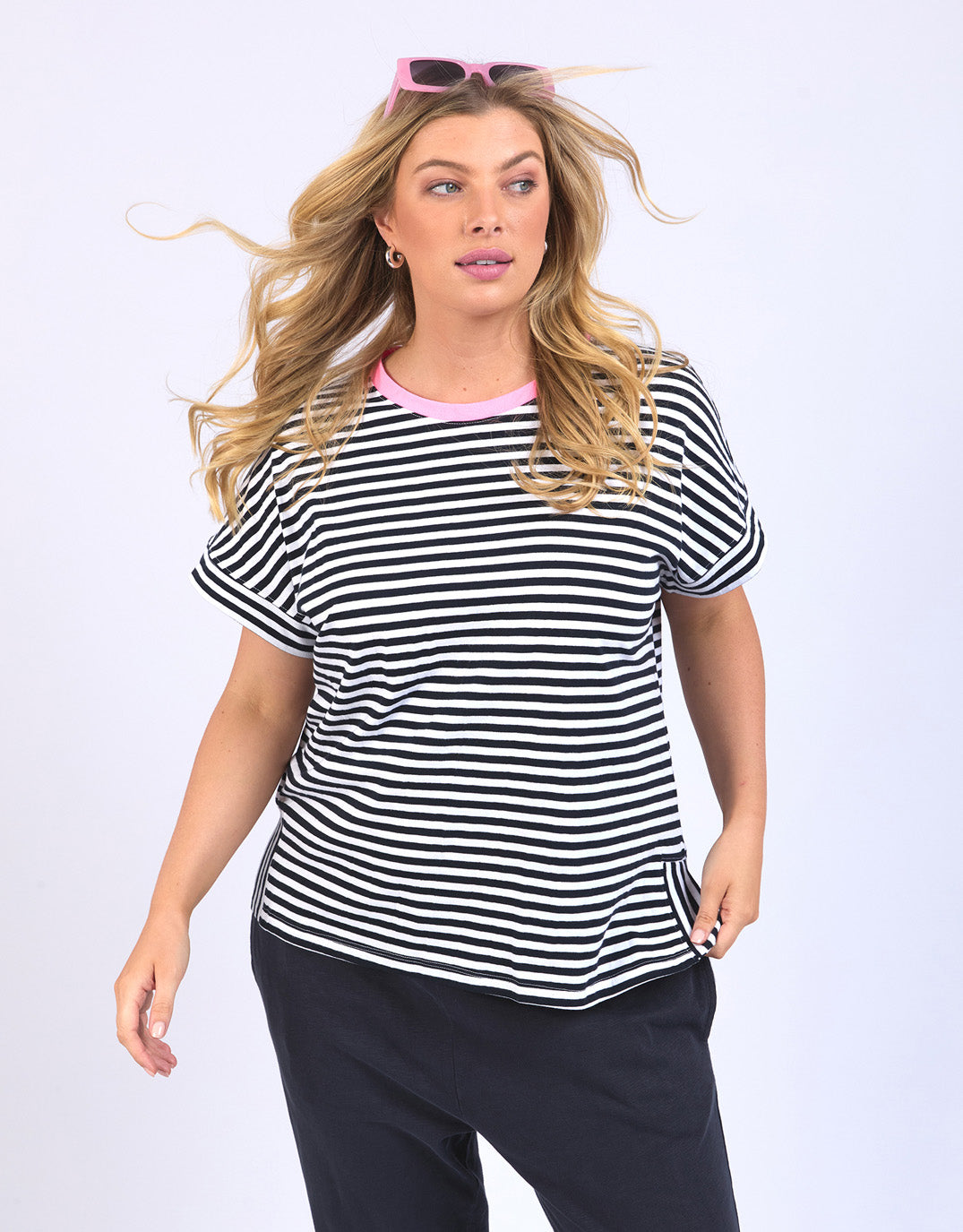 jarrah-stripe-short-sleeve-tee-navy-white-stripe-womens-clothing