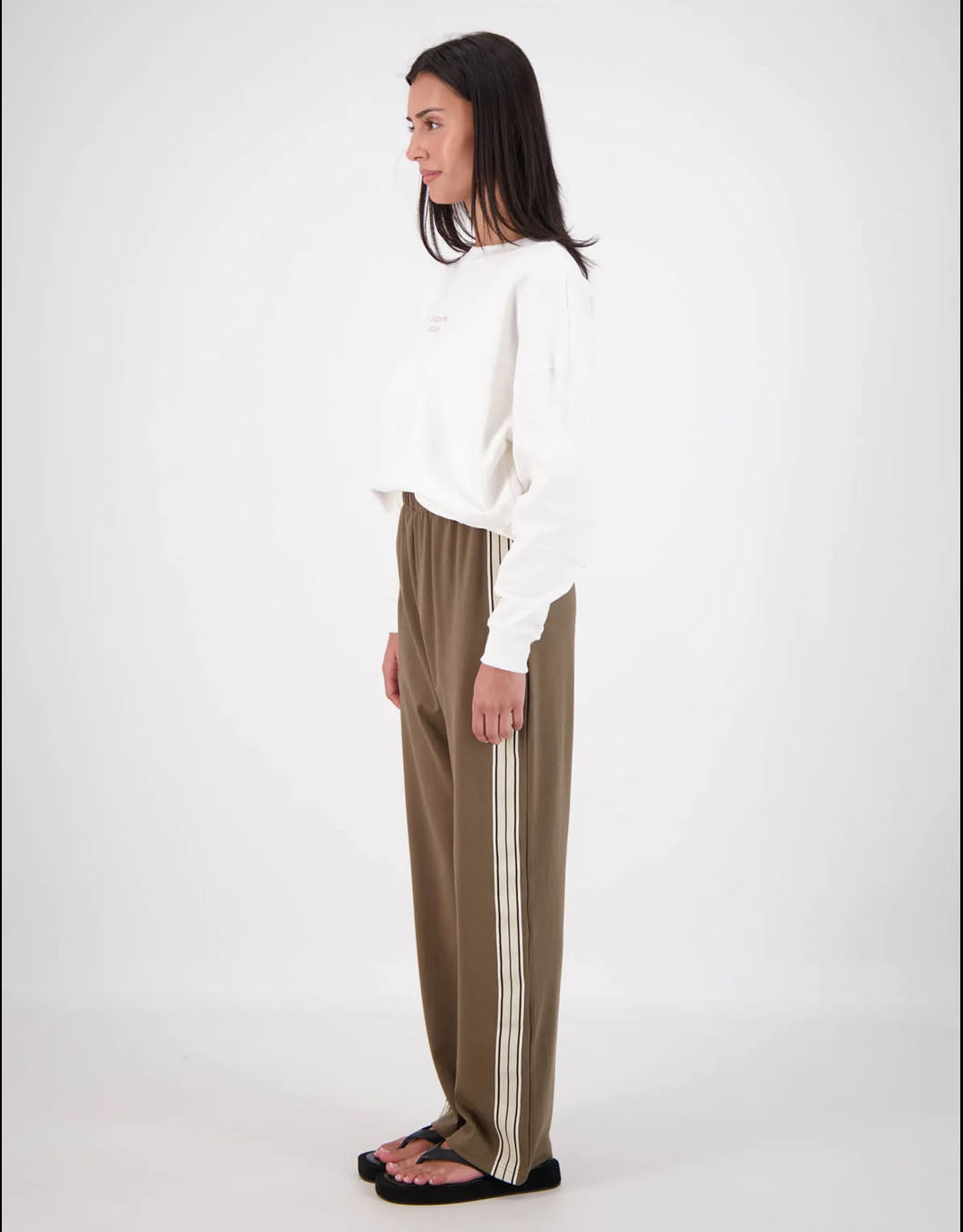 jasmine-alexa-panarea-trackpant-olive-womens-clothing
