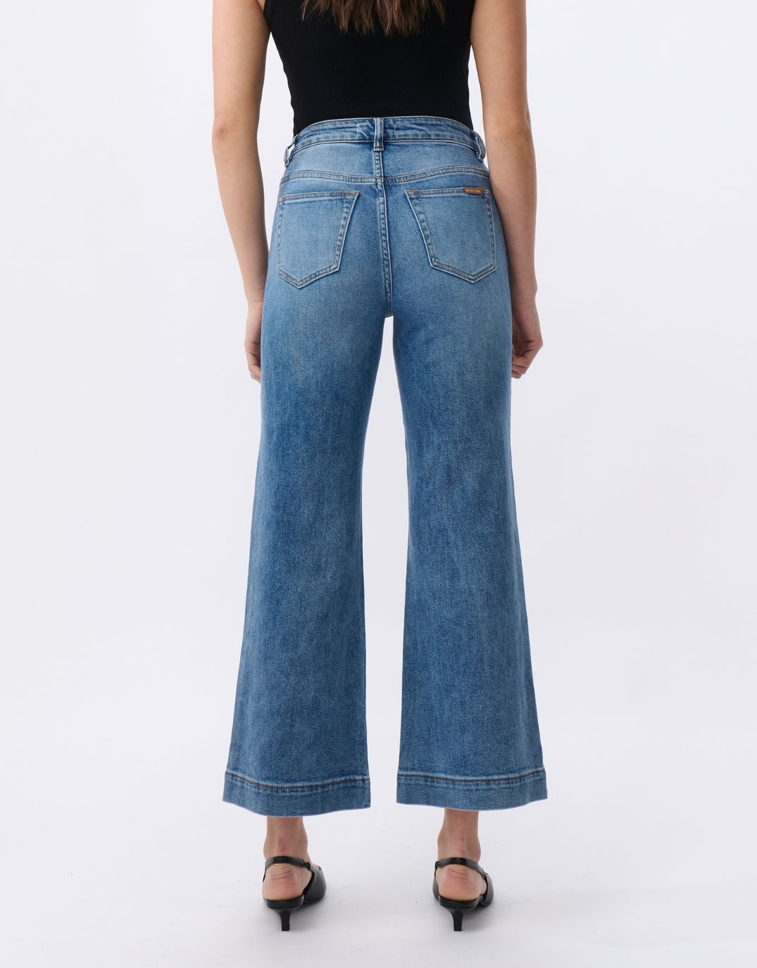 kireina-freya-wide-leg-jeans-dakota-wash-womens-clothing