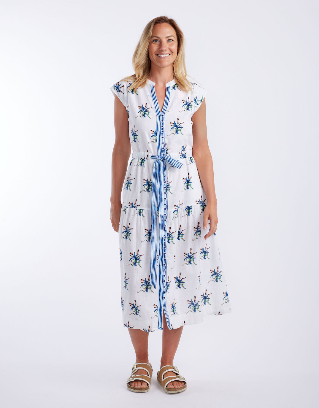 lola-daisy-boo-midi-spray-blue-womens-clothing