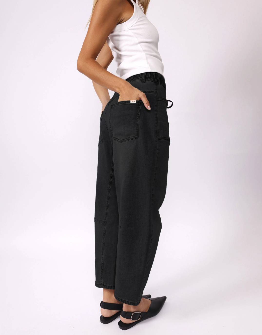 Leo Barrel Jeans - Black