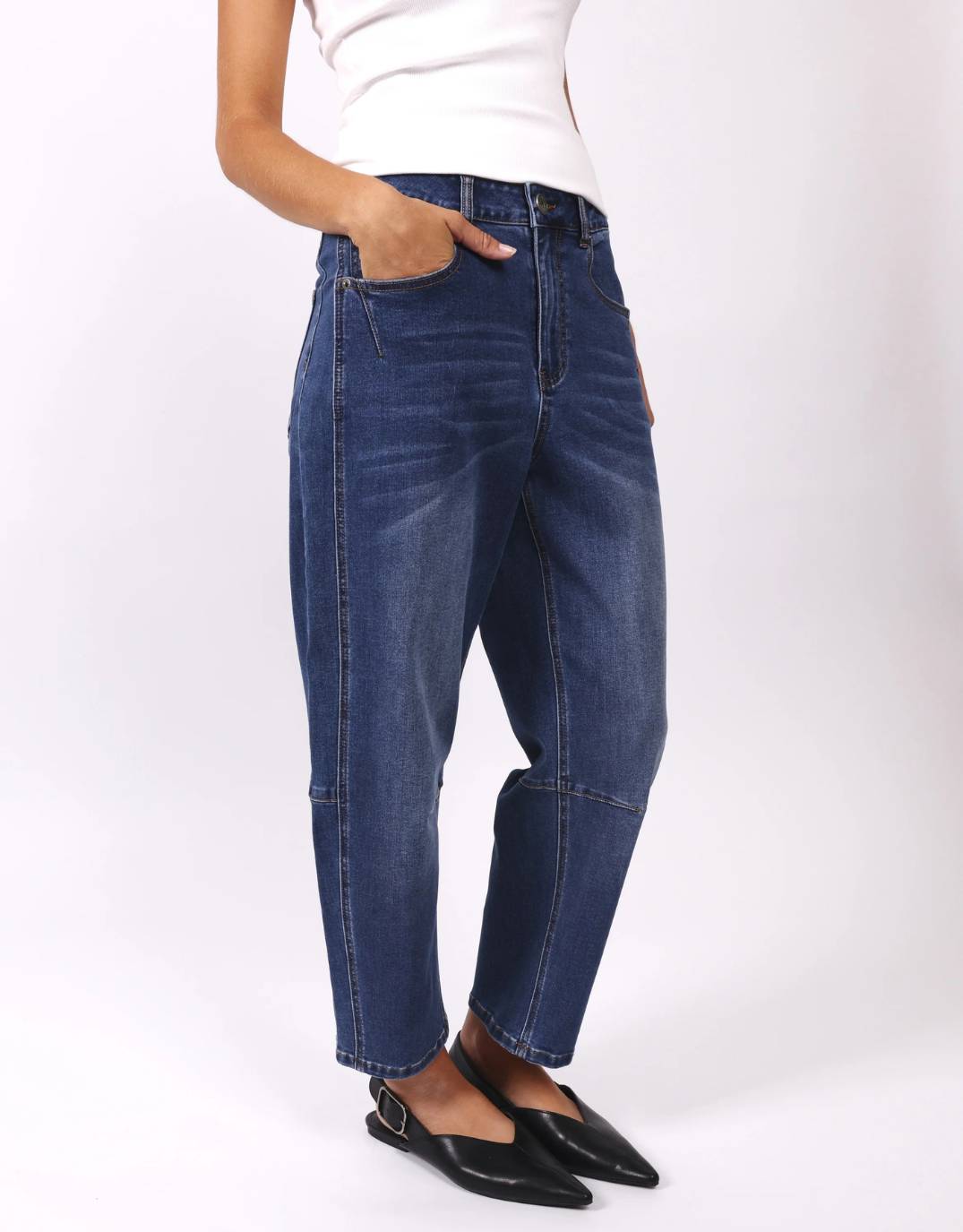 monaco-toni-barrel-jeans-dark-wash-womens-clothing