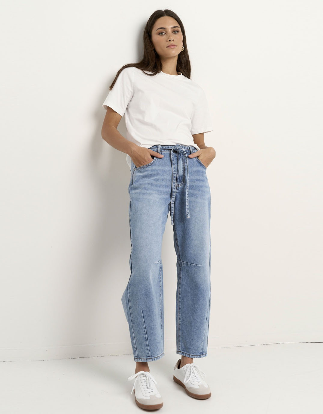 stories-be-told-campus-tie-waist-barrel-jeans-light-blue-denim-womens-clothing