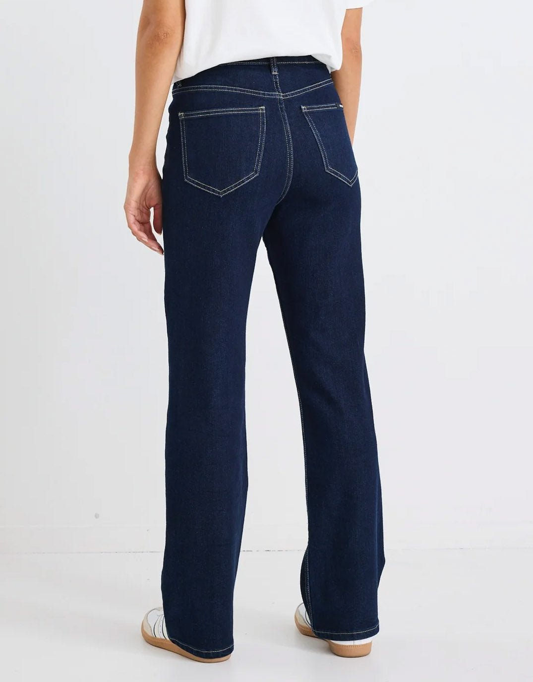 stories-be-told-farah-high-rise-soft-flare-jeans-indigo-womens-clothing