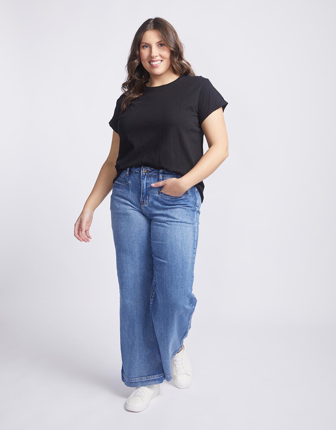 White & Co. - Turn Back T-Shirt - Black - White & Co Living Tees & Tanks