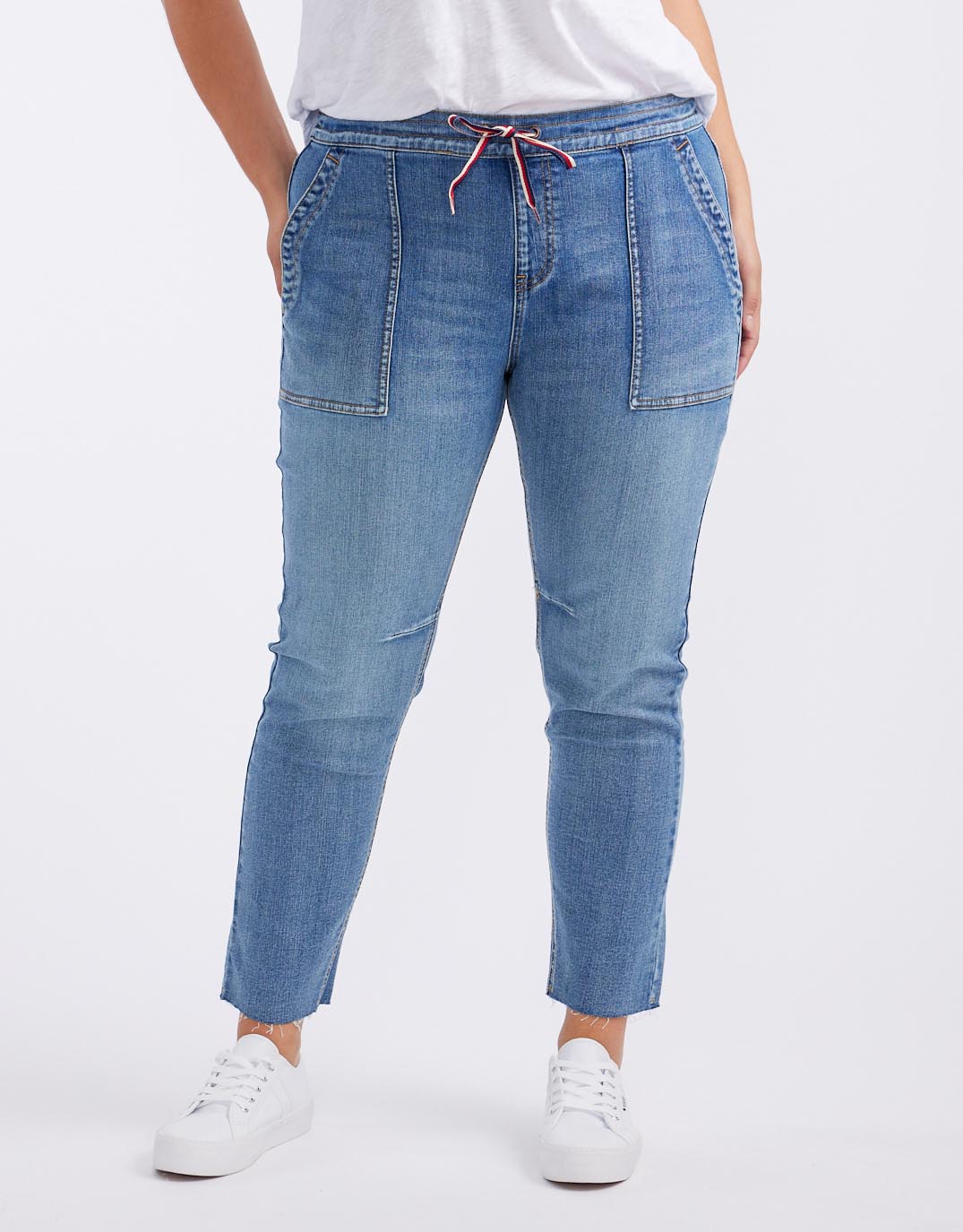 Cara Raw Hem Denim Jogger - Mid Wash