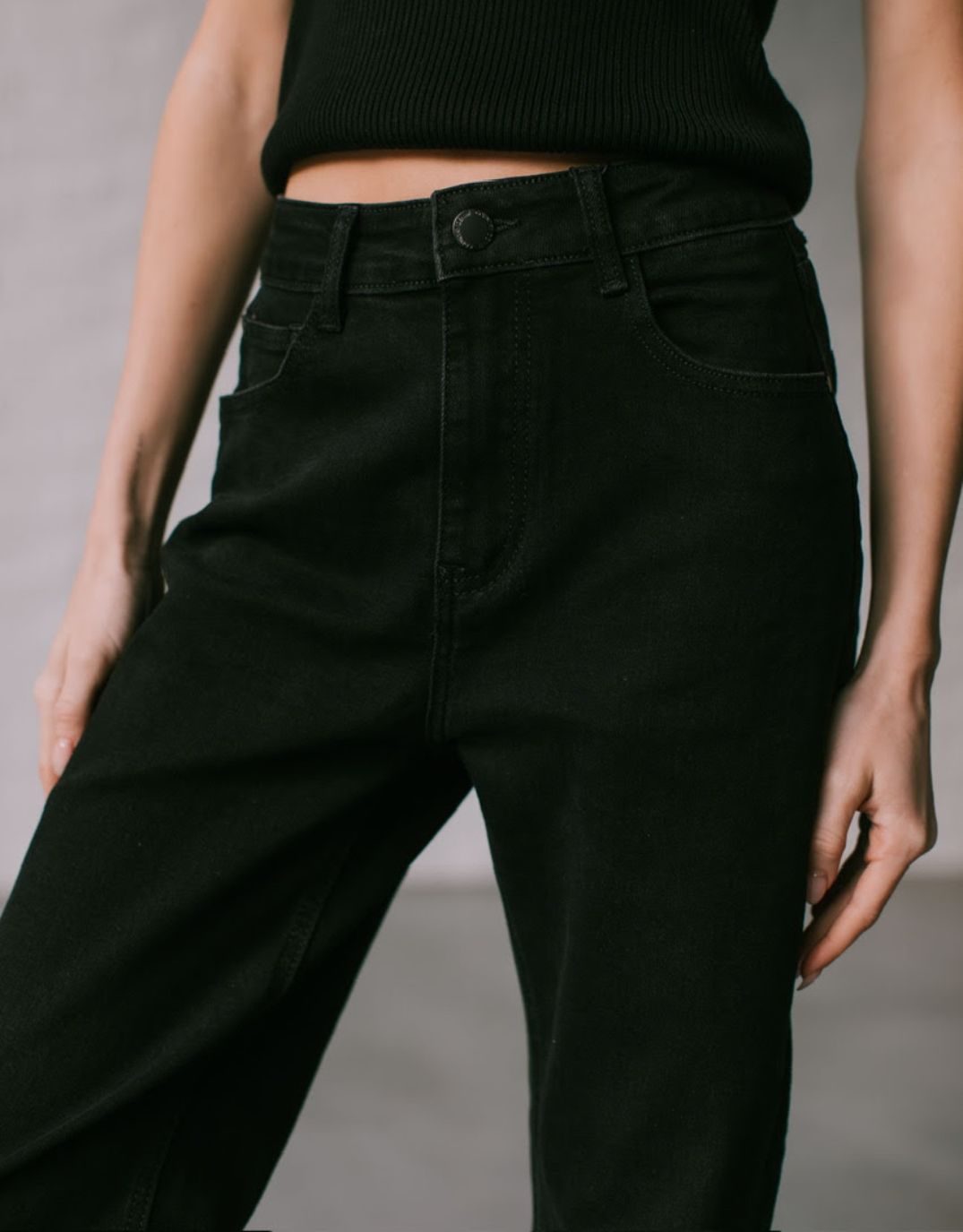 white-co-dara-straight-jean-black-womens-clothing