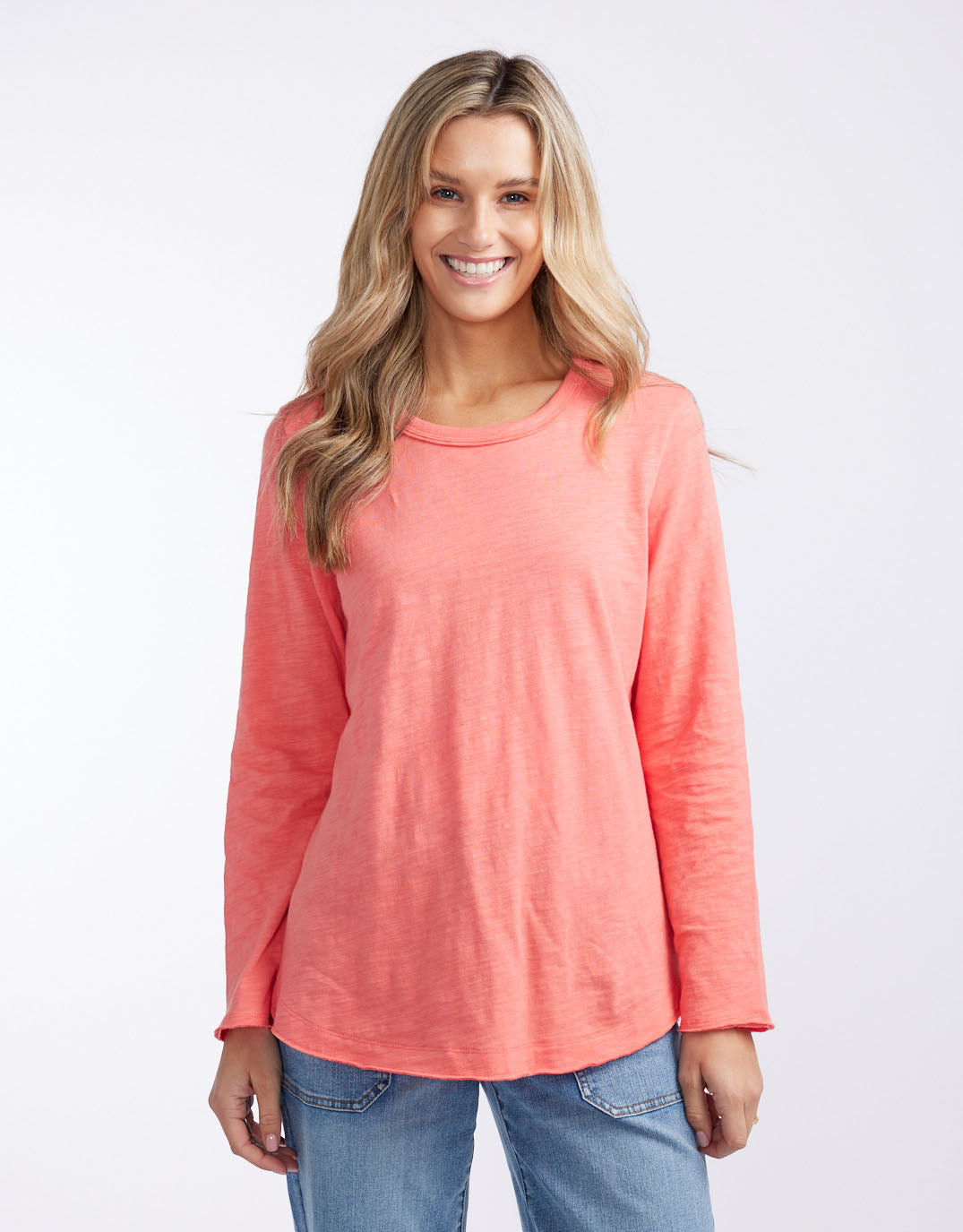 white-co-essential-scoop-hem-long-sleeve-t-shirt-melon-womens-clothing