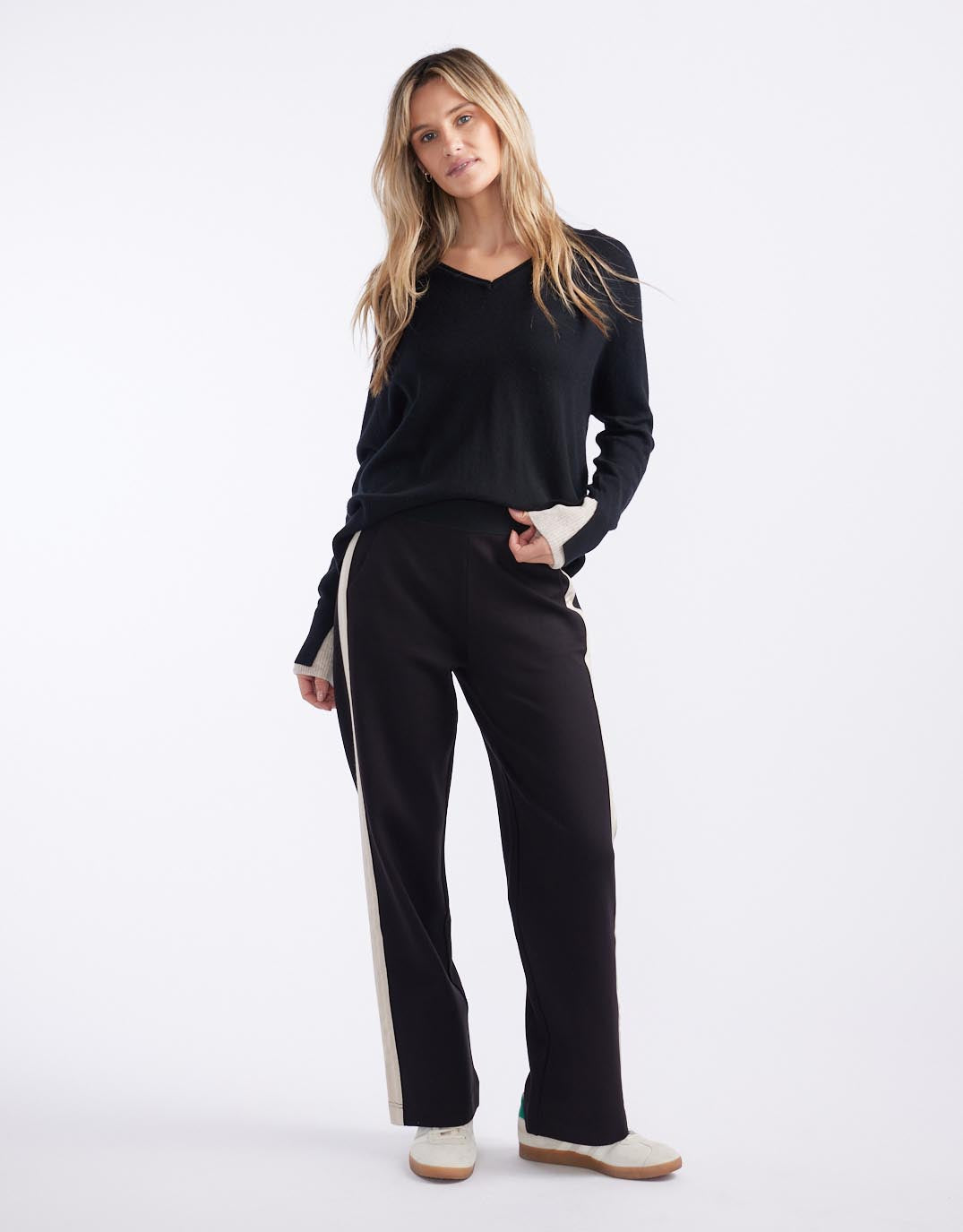 white-co-timeless-straight-leg-ponte-pant-black-natural-womens-clothing