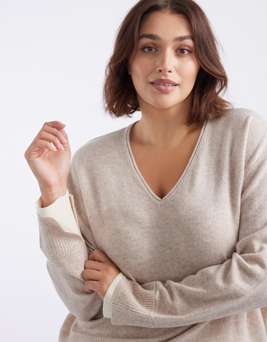 white-co-upstate-wool-cashmere-double-cuff-knit-jumper-oat-white-womens-clothing