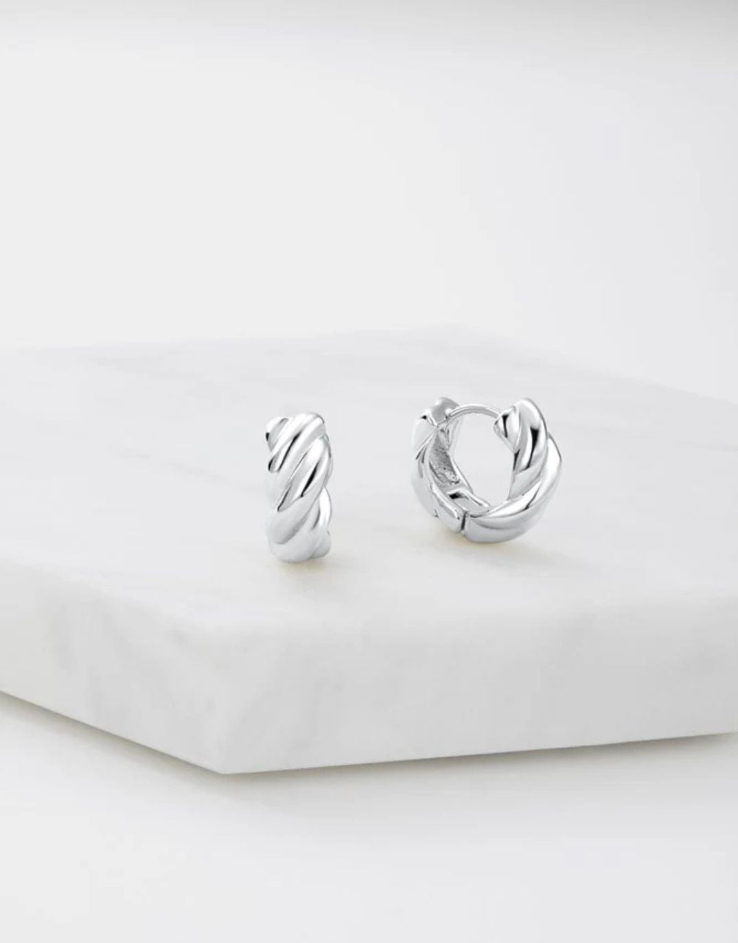 zafino-maya-huggies-silver