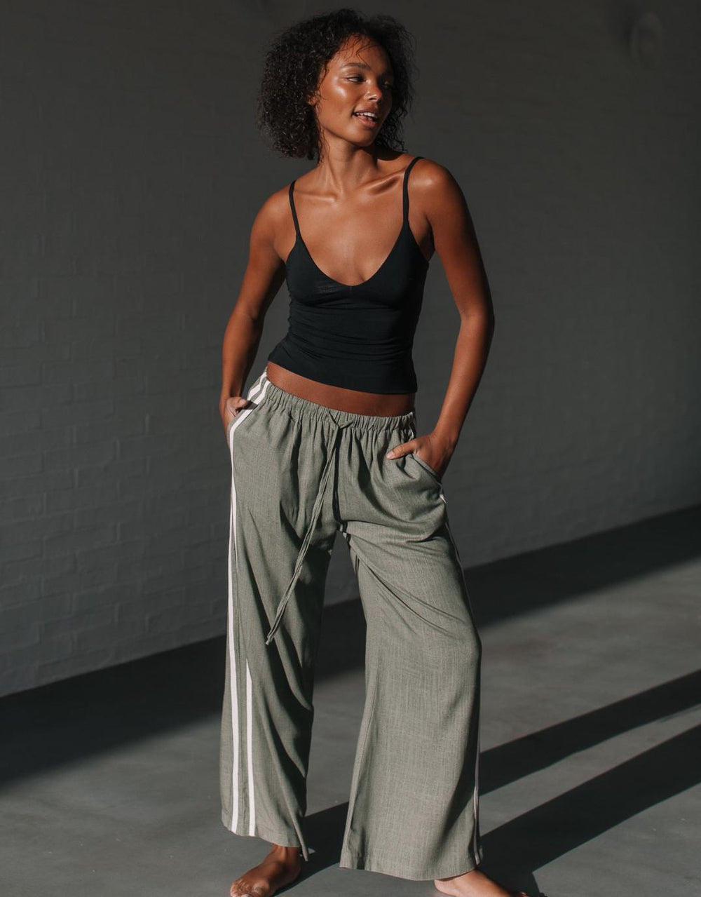 132-fashion-berlin-racer-stripe-pant-khaki-white-womens-clothing