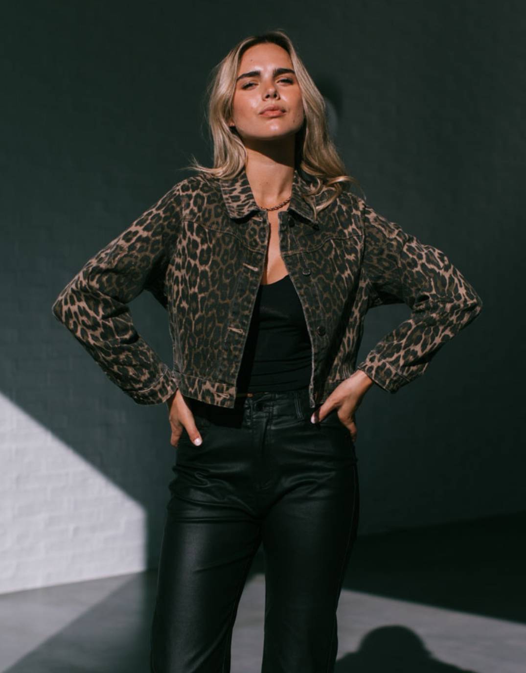 132-fashion-reese-stretch-denim-jacket-chocolate-leopard-womens-clothing