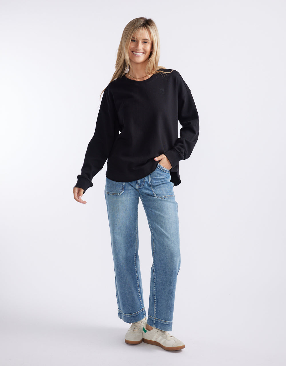 Staple Scoop Hem Sweat - Black