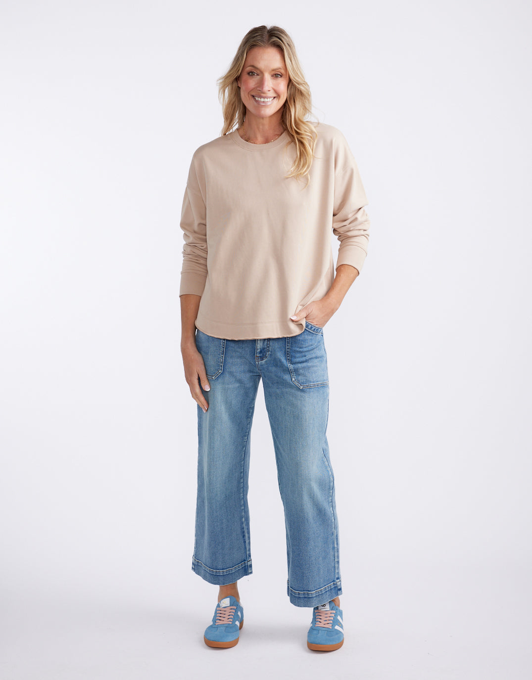 Staple Scoop Hem Sweat - Latte