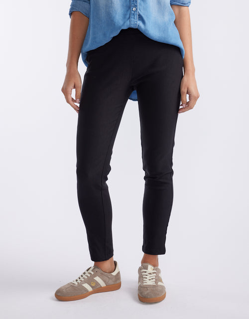 The 24/7 Bengaline Crop Pant - Black