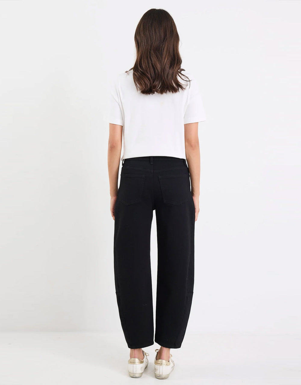 among-the-brave-graduate-stretch-barrel-jeans-jet-black-womens-clothing