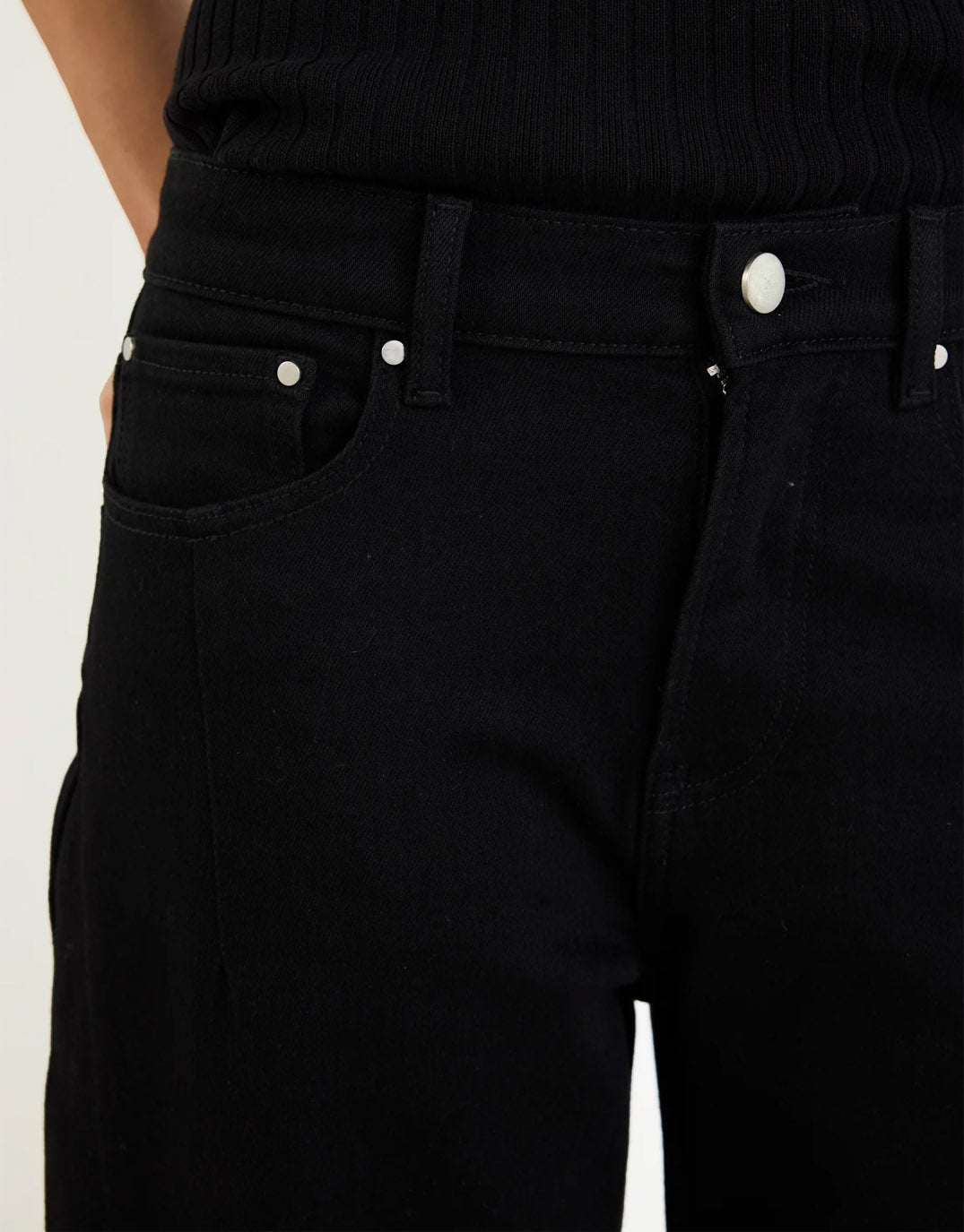 among-the-brave-graduate-stretch-barrel-jeans-jet-black-womens-clothing