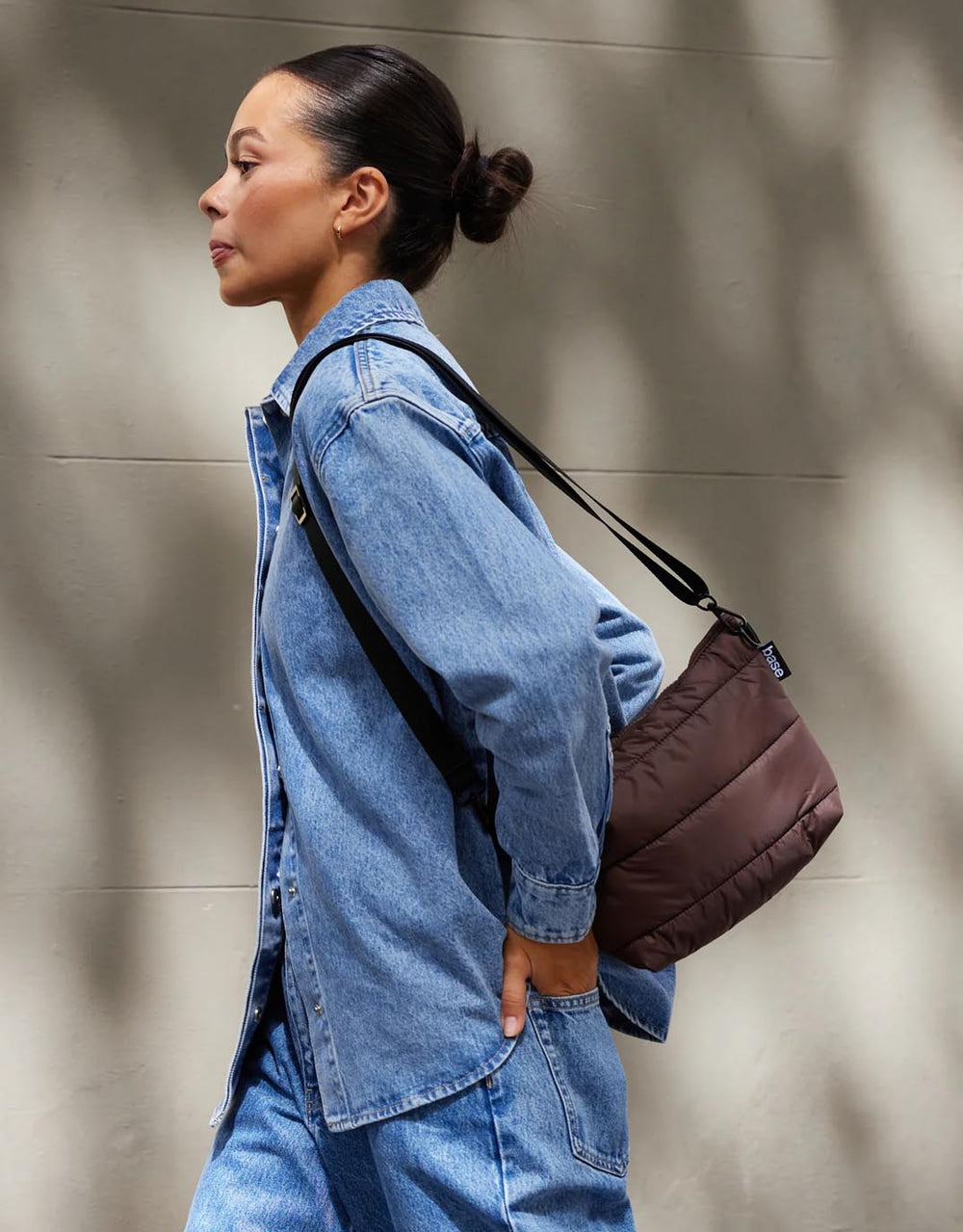 base-supply-stash-base-crossbody-cloud-chocolate