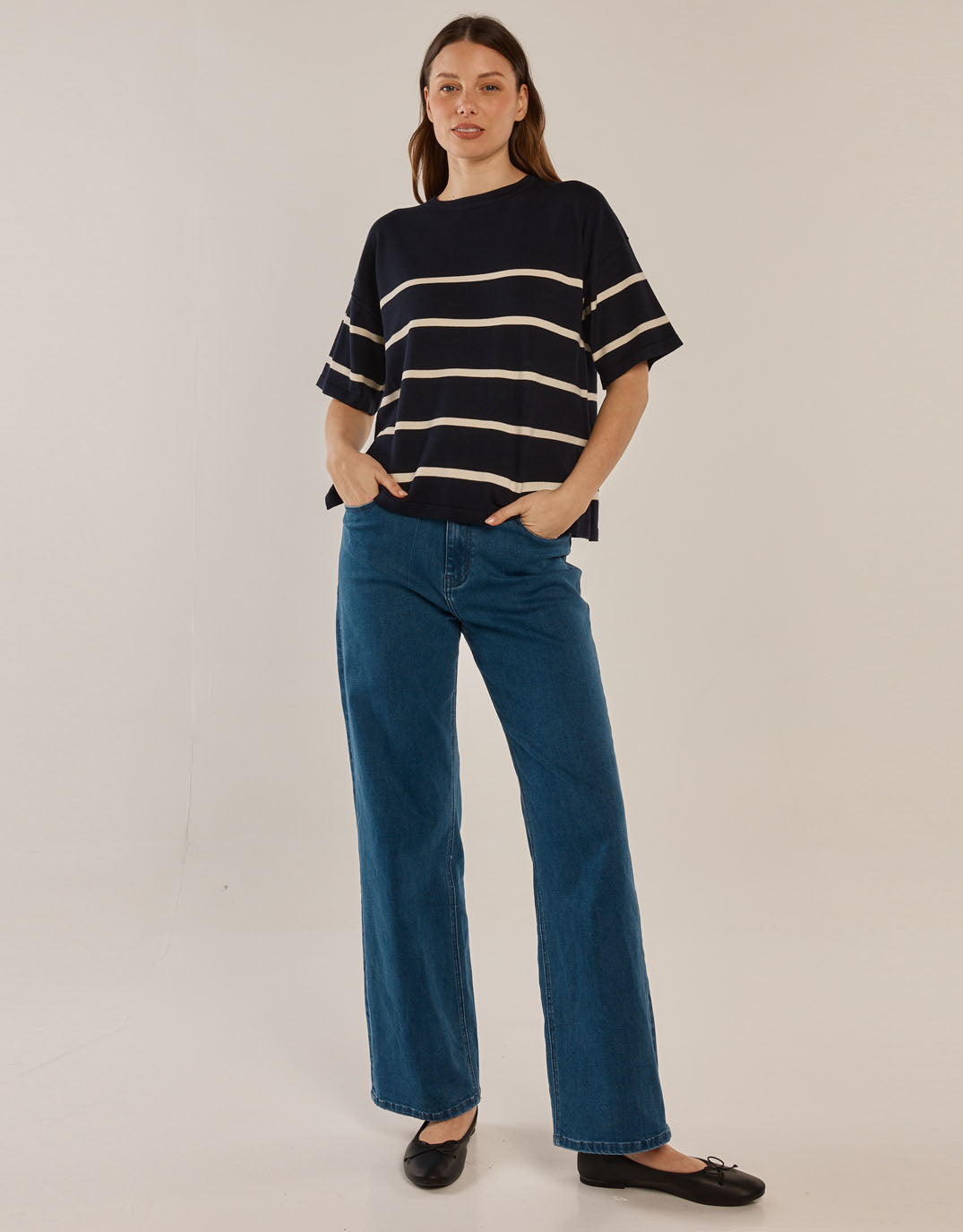 betty-basics-bailey-box-sweater-navy-cream-womens-clothing