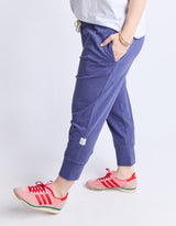 elm-3-4-brunch-pant-vintage-blue-womens-clothing