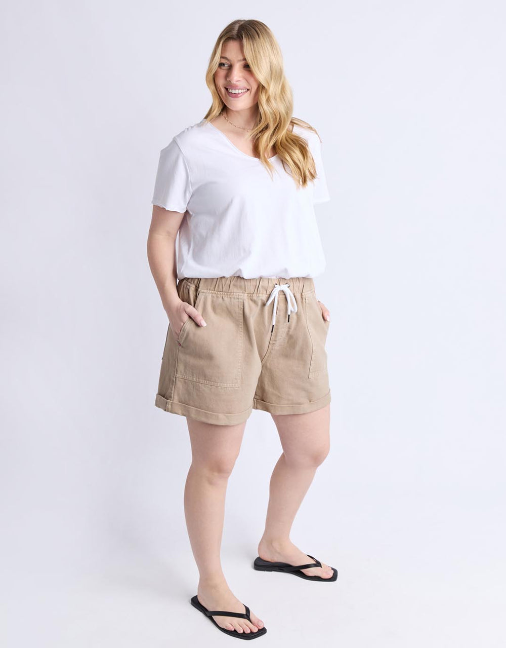 elm-emma-relaxed-short-latte-womens-clothing