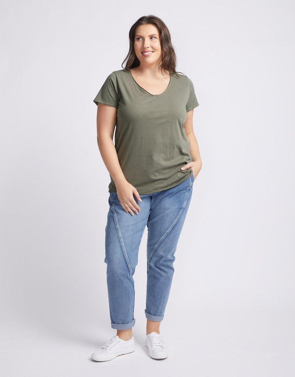 Elm - Fundamental Vee Tee - Khaki - paulaglazebrook Tops