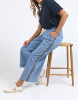 elm-greta-wide-leg-pant-with-side-tape-light-blue-wash-womens-clothing