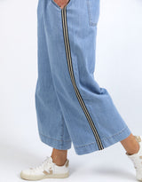 elm-greta-wide-leg-pant-with-side-tape-light-blue-wash-womens-clothing