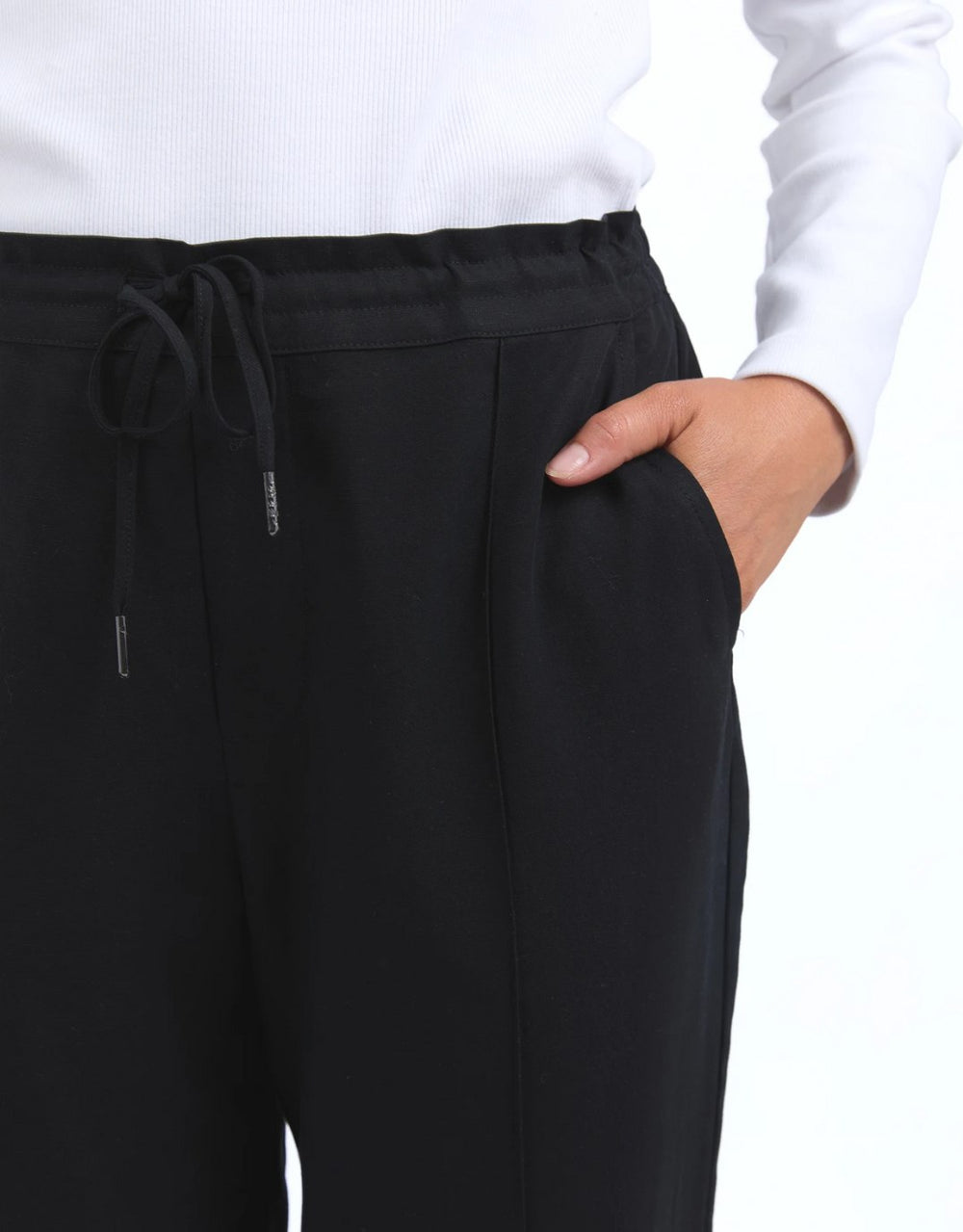 elm-larissa-pant-black-womens-clothing