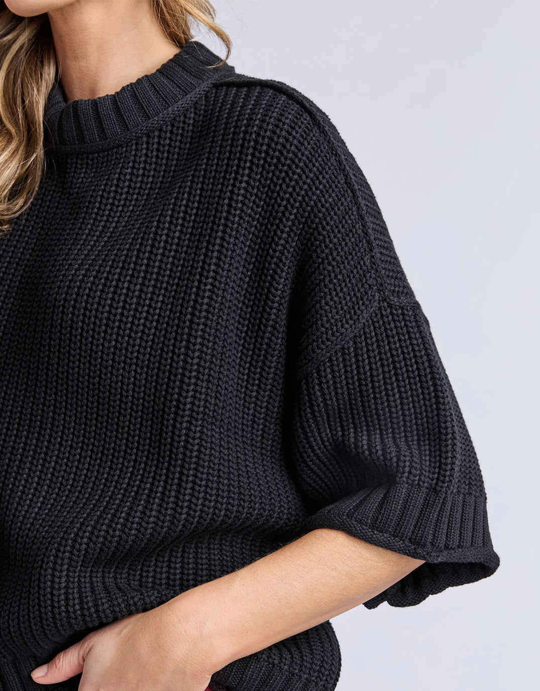 Luela Short Sleeve Knit - Black