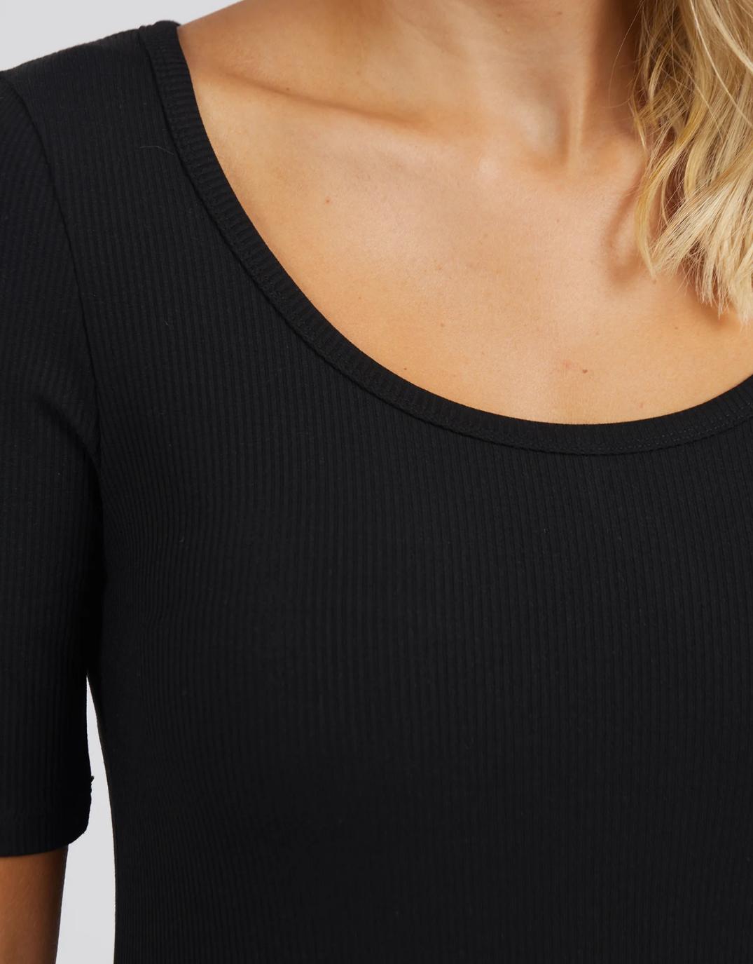 elm-marguerite-dress-black-womens-clothing