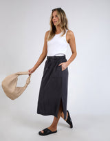 elm-mila-utility-skirt-washed-black-womens-clothing