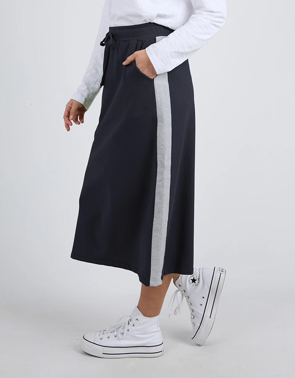 elm-sloane-fleece-skirt-navy-grey-marle-trim-womens-clothing