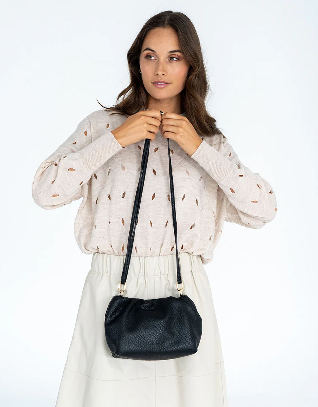 elms-king-monty-bag-black-womens-clothing